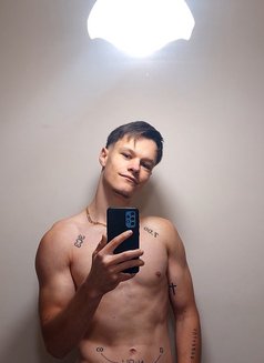 Victor - Male escort in Sofia Photo 1 of 6