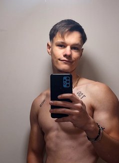 Victor - Male escort in Sofia Photo 3 of 6