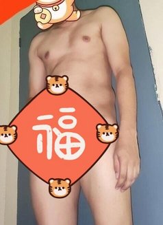 Victor - Male escort in New Delhi Photo 3 of 3