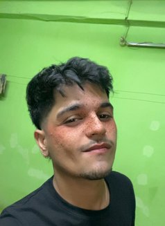 Victor - Male escort in Surat Photo 5 of 15