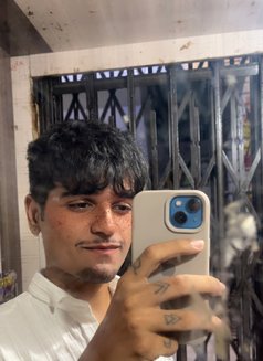 Victor - Male escort in Surat Photo 10 of 15