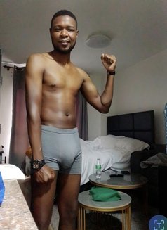 Victor - Male adult performer in Nairobi Photo 3 of 5