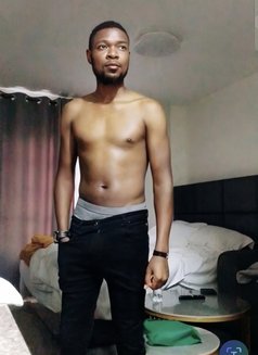 Victor - Male adult performer in Nairobi Photo 5 of 5