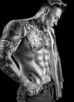 Victor - Male escort in Stockholm Photo 8 of 15
