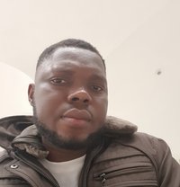 Victor - Male escort in Doha