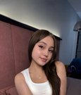 Victori - escort in Singapore Photo 1 of 5