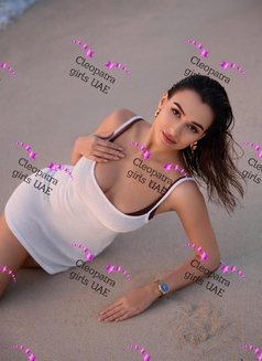 Victoria Amazing - puta in Dubai Photo 2 of 9