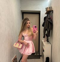 Victoria - puta in Dubai