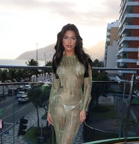 Victoria - escort in Dubai Photo 1 of 6