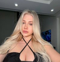 Victoria - escort in London