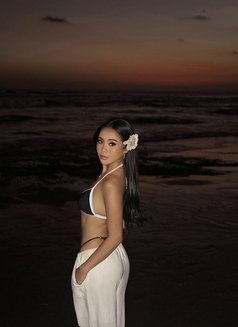 VICTORIA CATLYN SEXY GIRL - puta in Bali Photo 15 of 16