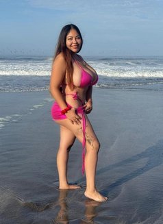 Victoria - escort in Paris Photo 5 of 15