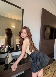 VICTORIA DEEP THROAT - escort in Singapore Photo 7 of 19