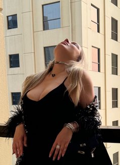Victoria - escort in Al Manama Photo 14 of 18