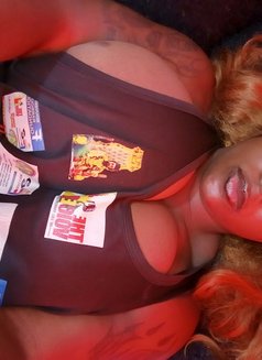 Victoria - puta in Kampala Photo 5 of 6