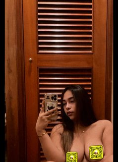 Victoria - Transsexual escort in Sasebo Photo 8 of 8