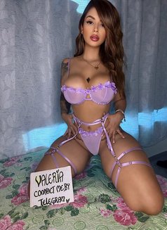 Valery - escort in Dubai Photo 4 of 6