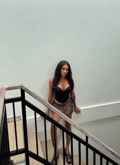 Victoria - Transsexual escort in Bali Photo 2 of 8