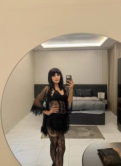 Victoria - Transsexual escort in Riyadh Photo 4 of 5