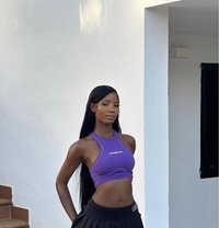Victoria - puta in Dubai Photo 1 of 7