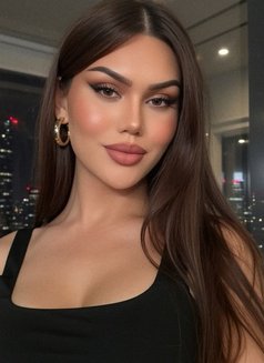 Victoria Kross - Transsexual escort in İstanbul Photo 2 of 22