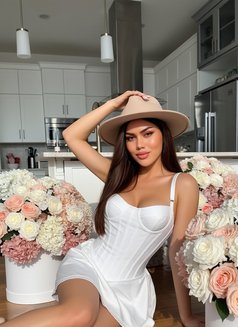 Victoria Kross - Transsexual escort in Riyadh Photo 23 of 23