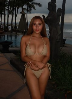 Victoria - escort in Bangkok Photo 15 of 20