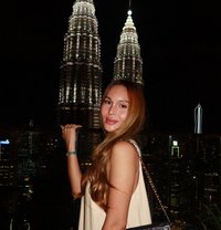 Victoria - puta in Bali Photo 12 of 13