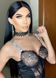 Victoria monster dick - Acompañantes transexual in Muscat Photo 4 of 4