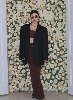 Victoria - puta in Dubai Photo 3 of 7