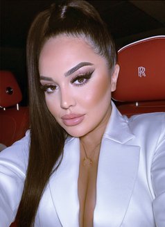 Victoria - escort in Dubai Photo 21 of 21