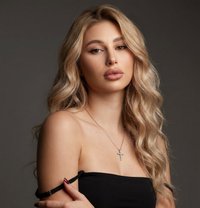 Victoria - escort in Dubai Photo 1 of 6