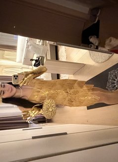 Victoria - escort in Hurghada Photo 2 of 4