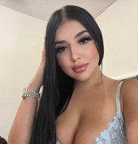 Victoria - escort in Singapore