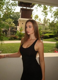 Victoria Stretch Slut - escort in Hong Kong Photo 2 of 7