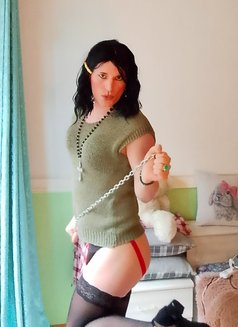 Victoria - Transsexual escort in Beirut Photo 10 of 10