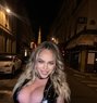 Rosa vôtre désir - Transsexual dominatrix in Berlin Photo 7 of 24