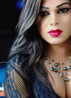 Video Call & Real Meet - Transsexual escort in Hyderabad Photo 2 of 5