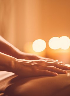 Vidhi 9145, //59//3030 - masseuse in Pune Photo 5 of 7