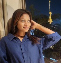 Vidhi independent cash pay ONS GFE place - escort in Pune