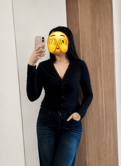 Vidhi Sharma, Real Meet Only - escort in Kochi Photo 4 of 4