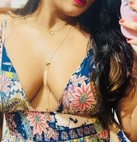 Vidhushi - escort in Colombo