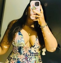 Vidhushi - escort in Colombo
