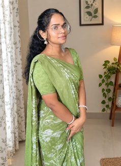 Vidhya choudhary - escort in Hyderabad Photo 4 of 5