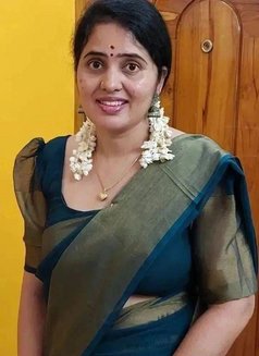 Vidhya - escort in Coimbatore Photo 1 of 1