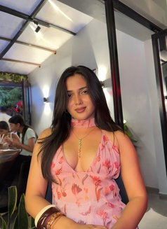 Divya - escort in Ernakulam Photo 2 of 3