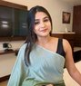Vidhya - puta in Pondicherry Photo 1 of 1