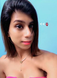 Vidu - Transsexual escort in Bangalore Photo 1 of 7