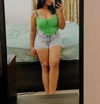 Vidushani Cam Session - escort in Colombo