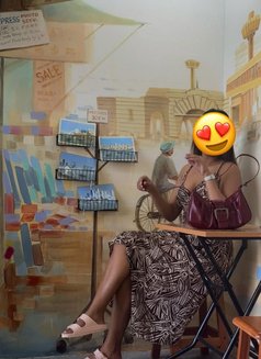 Dinithi - Luxurious GFE in Colombo - escort in Colombo Photo 2 of 3